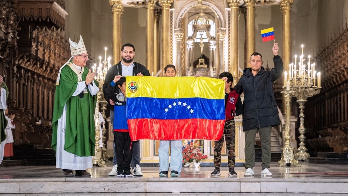 Nuevo cardenal peruano, Carlos Castillo, un solidario con la migración